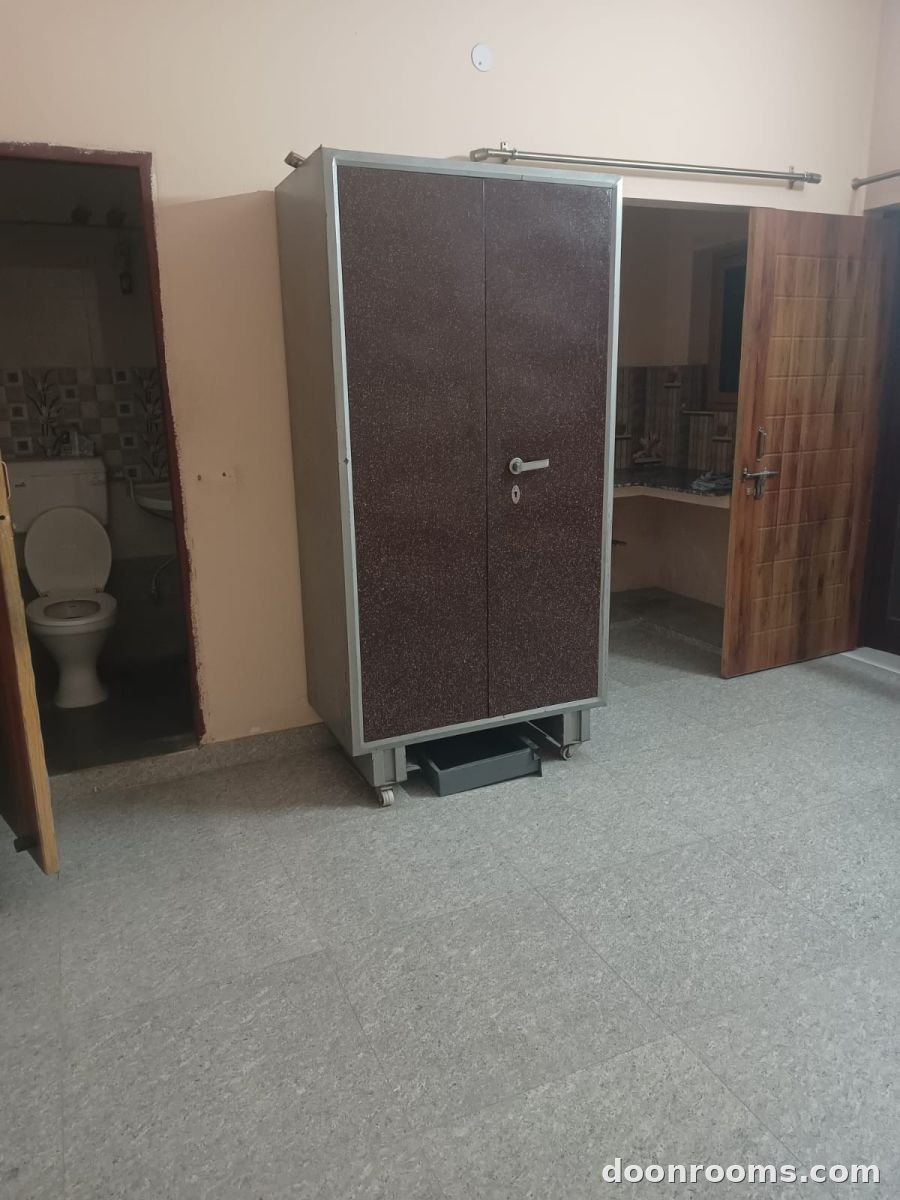 Single Room Available in Dharampur