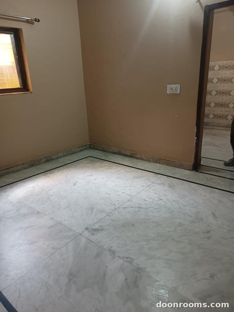 Double Room Available for Rent in Mata Mandir, Dehradun.