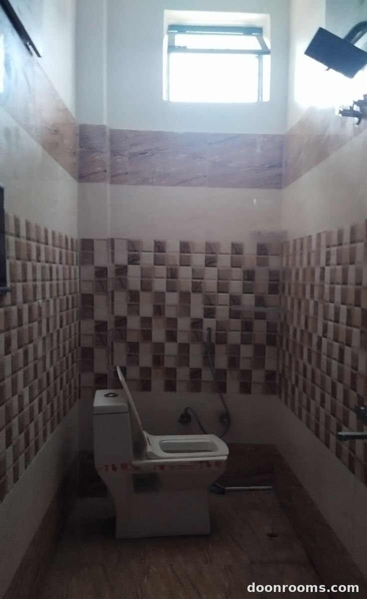 Five Rooms Two Bathrooms One kitchen flats available in Dharampur