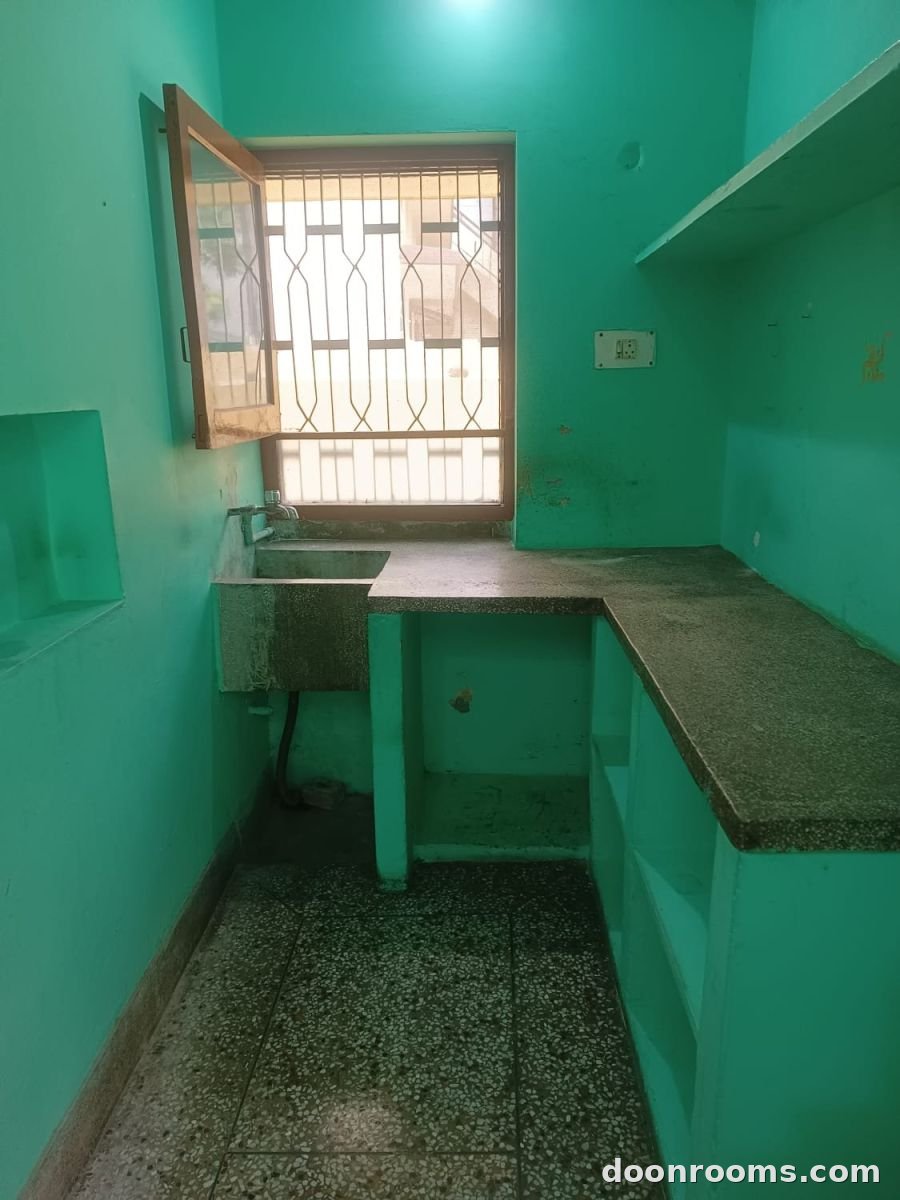 Single Room with kitchen and bathroom near LIC building Dharampur