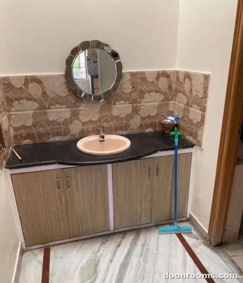 2 BHK - 1 Bathroom - 700 sqft